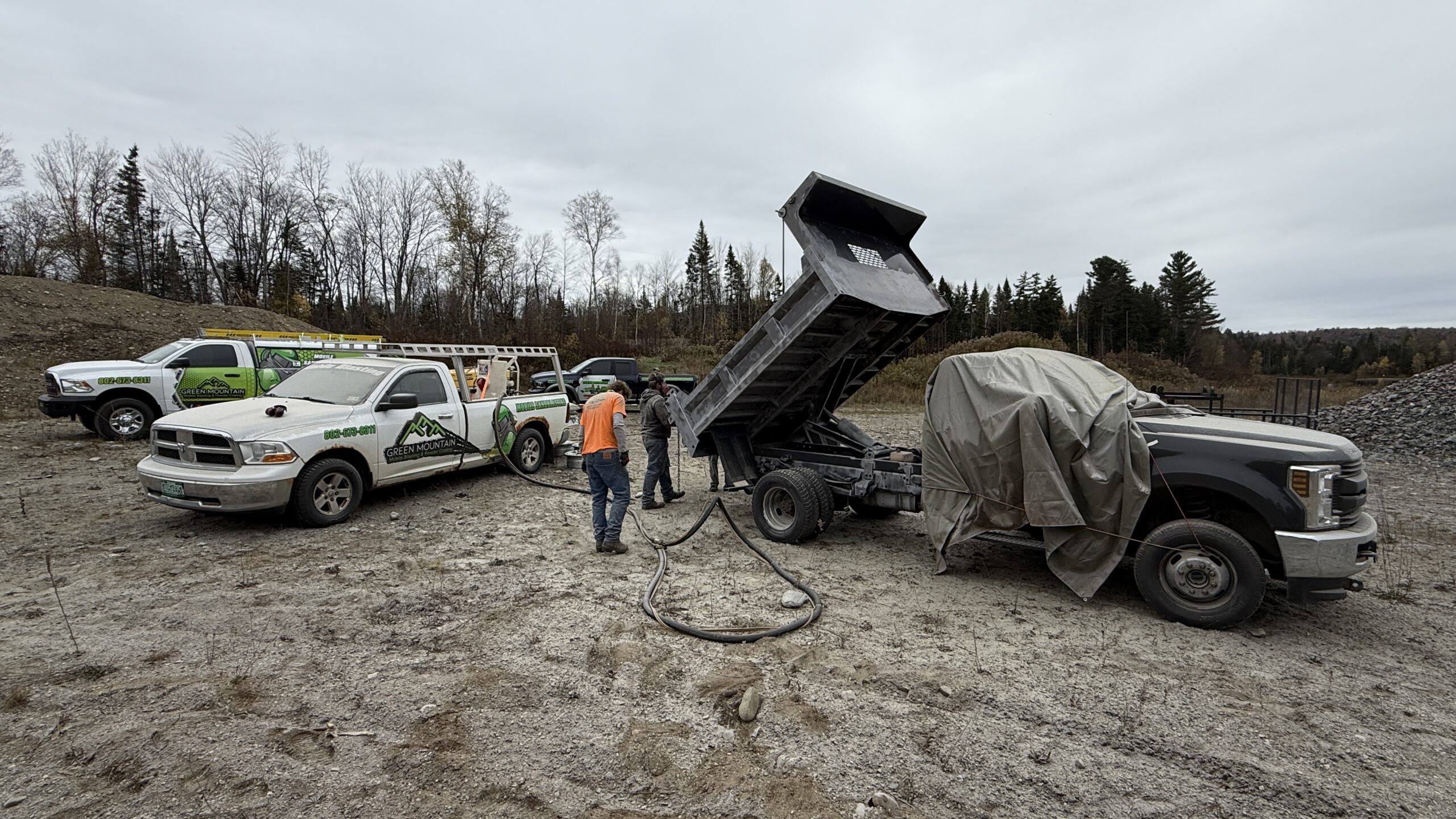 Dump Truck Bed Sandblasting – Pit Day 2025 in Eden Vermont Dump truck bed sandblasting during Pit Day 2025 by Green Mountain Mobile Sandblasting and Powder Coating