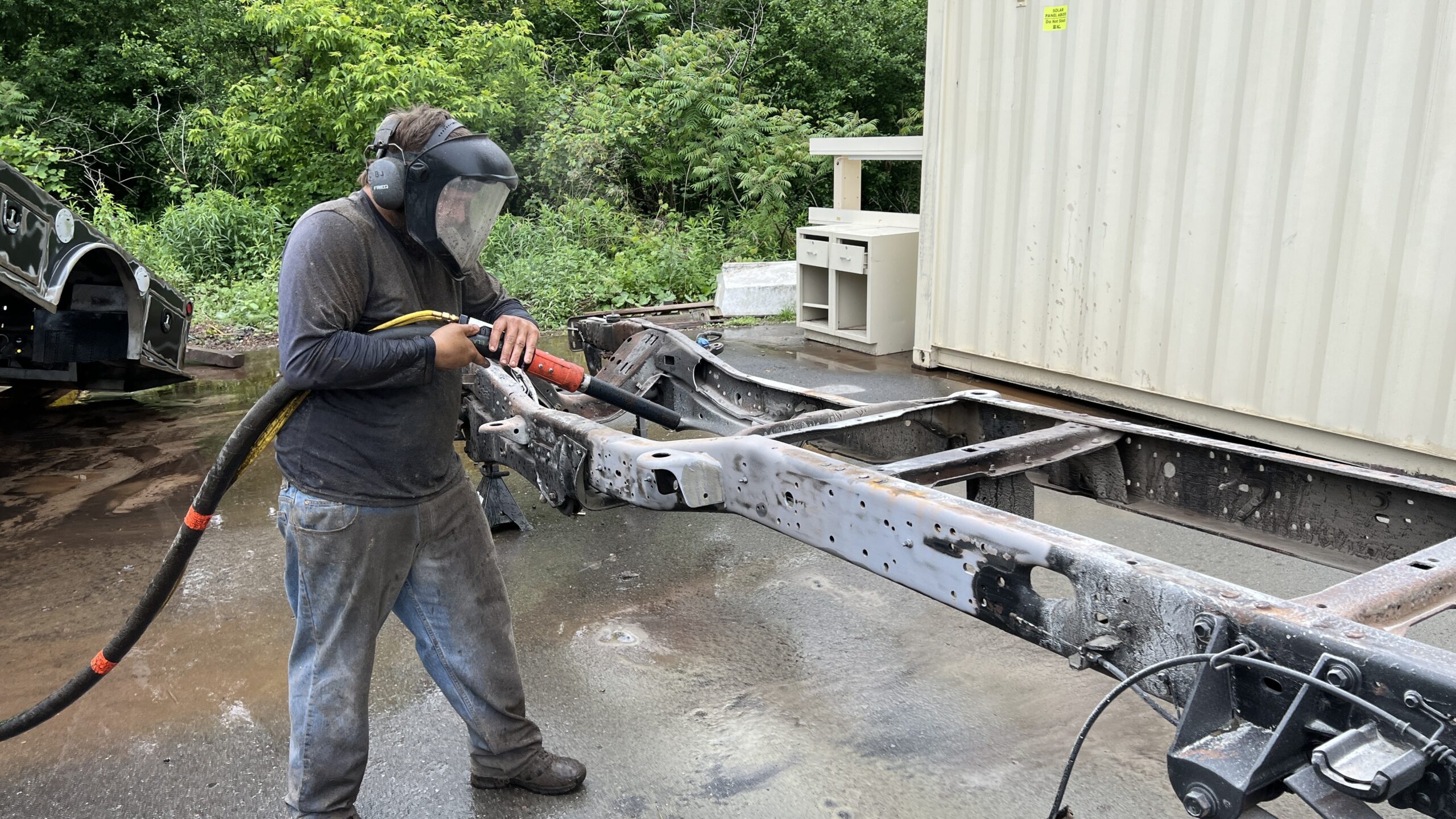 Wet Sandblasting – Truck Frame and Flatbed Restoration Truck frame and flatbed wet sandblasted by Green Mountain Mobile Sandblasting and Powder Coating with no coating applied