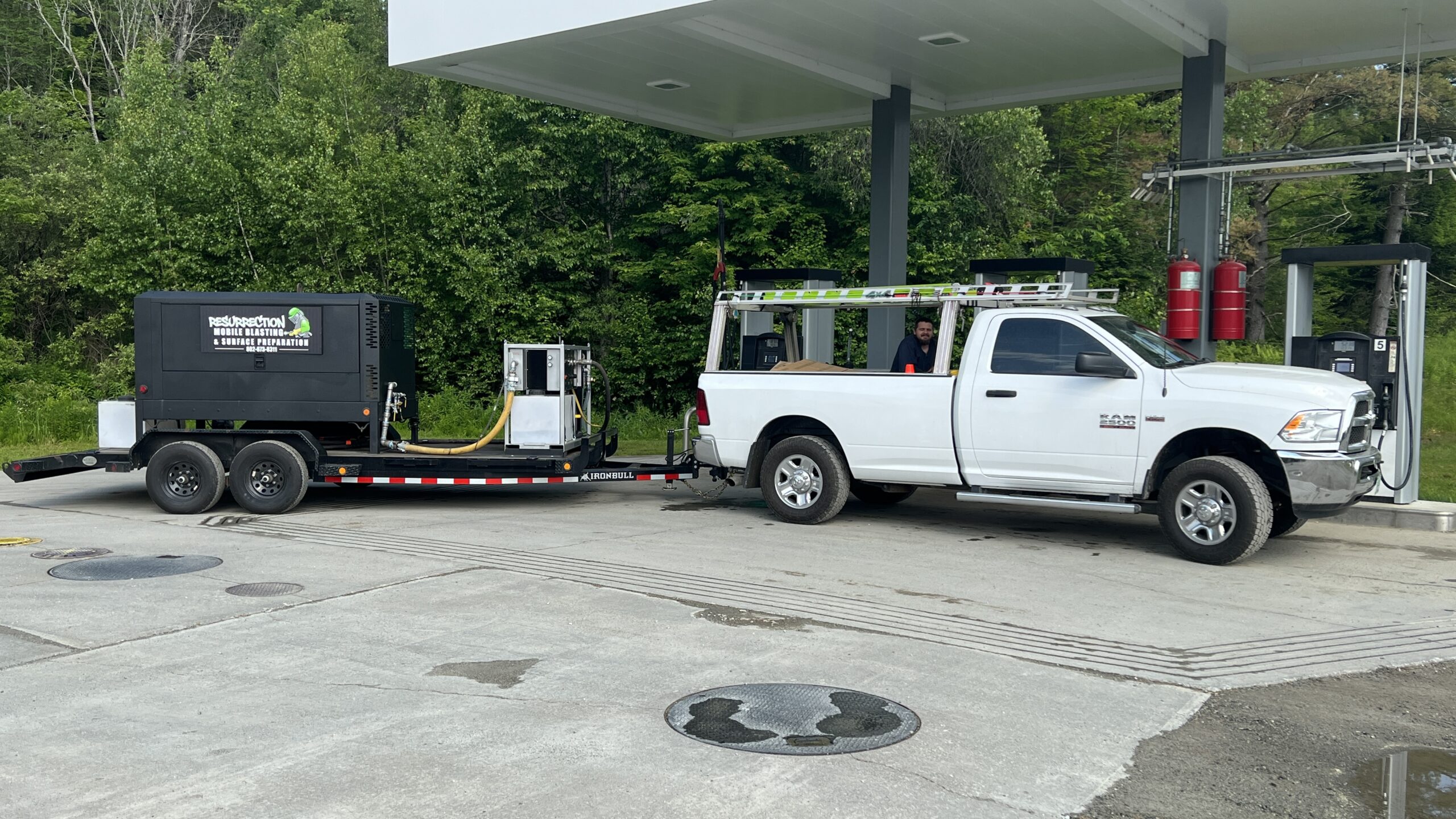 Our First Wet Blast Trailer and 2017 RAM 2500 – A Look Back Green Mountain Mobile Sandblasting and Powder Coating’s first wet blast trailer and newly purchased 2017 RAM 2500